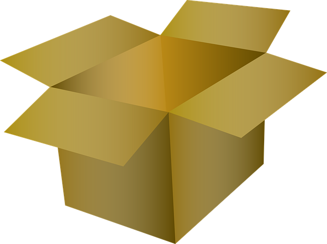 Caja de cartón abierta por la cara superior